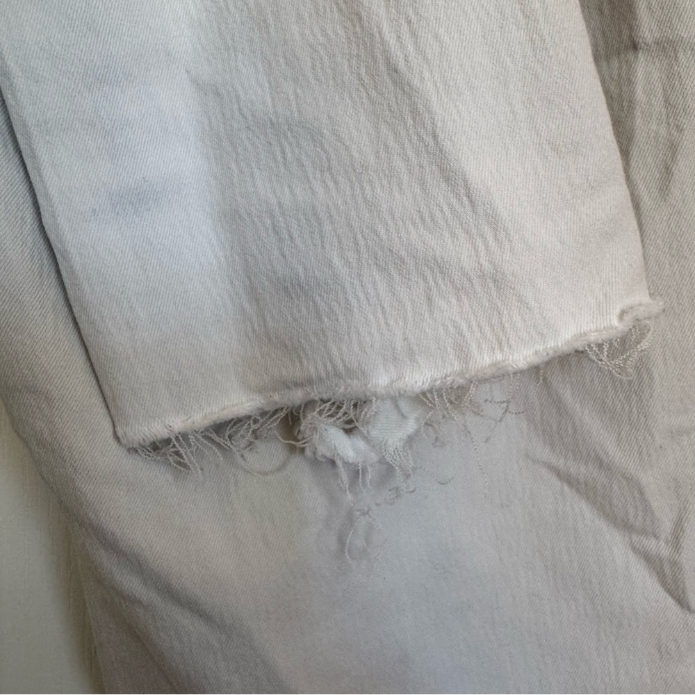 Distressed High Rise Wash Jeans - Picture 4 of 7